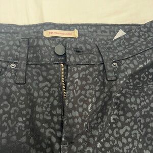 Levi's Shiny Black Skinny Jeans